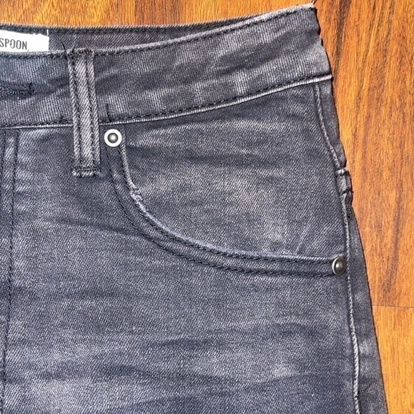 𝅺one TEASPOON Harlets High Waisted Short Size 26 Short Shorts Cuffed Black Wash - Picture 12 of 13